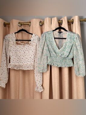 Bundle of 2 Junior Tops - Size Medium - New